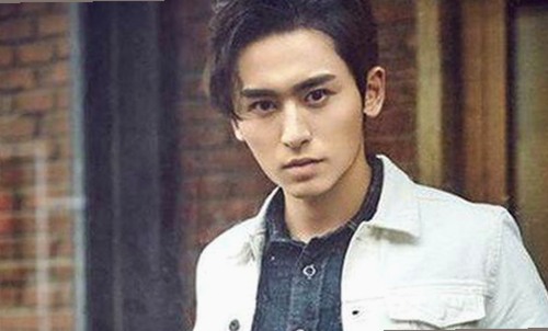 娱乐吃瓜酱生日趴揭秘：星光与秘密齐聚一堂